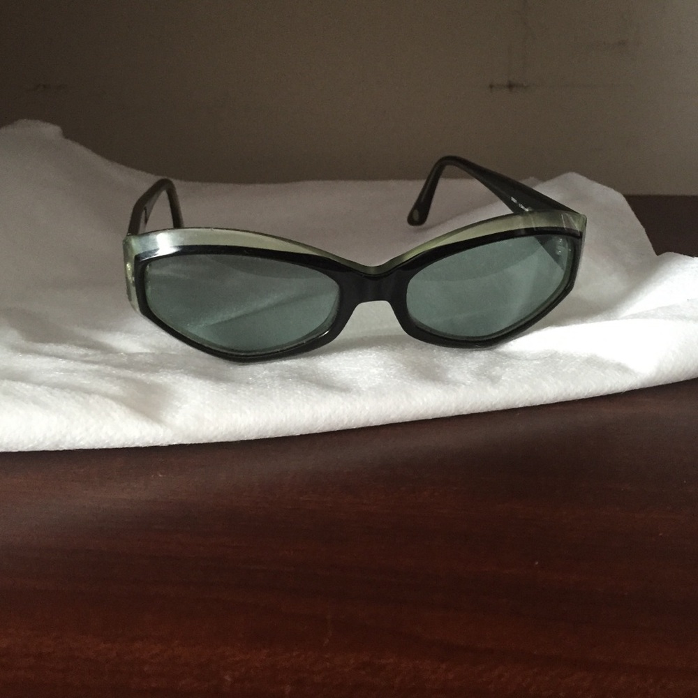 CHANEL Black and Gray Sunglasses